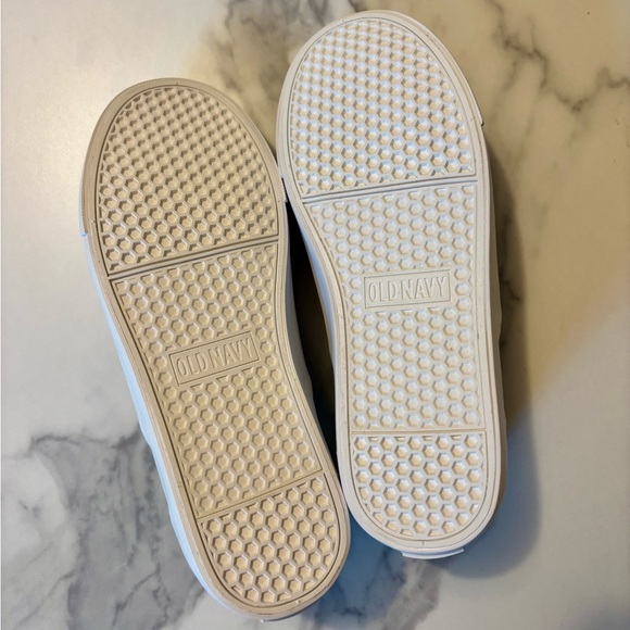 Kids Black Slip-On Canvas Shoes with Daisy Print - Picture 6 of 9